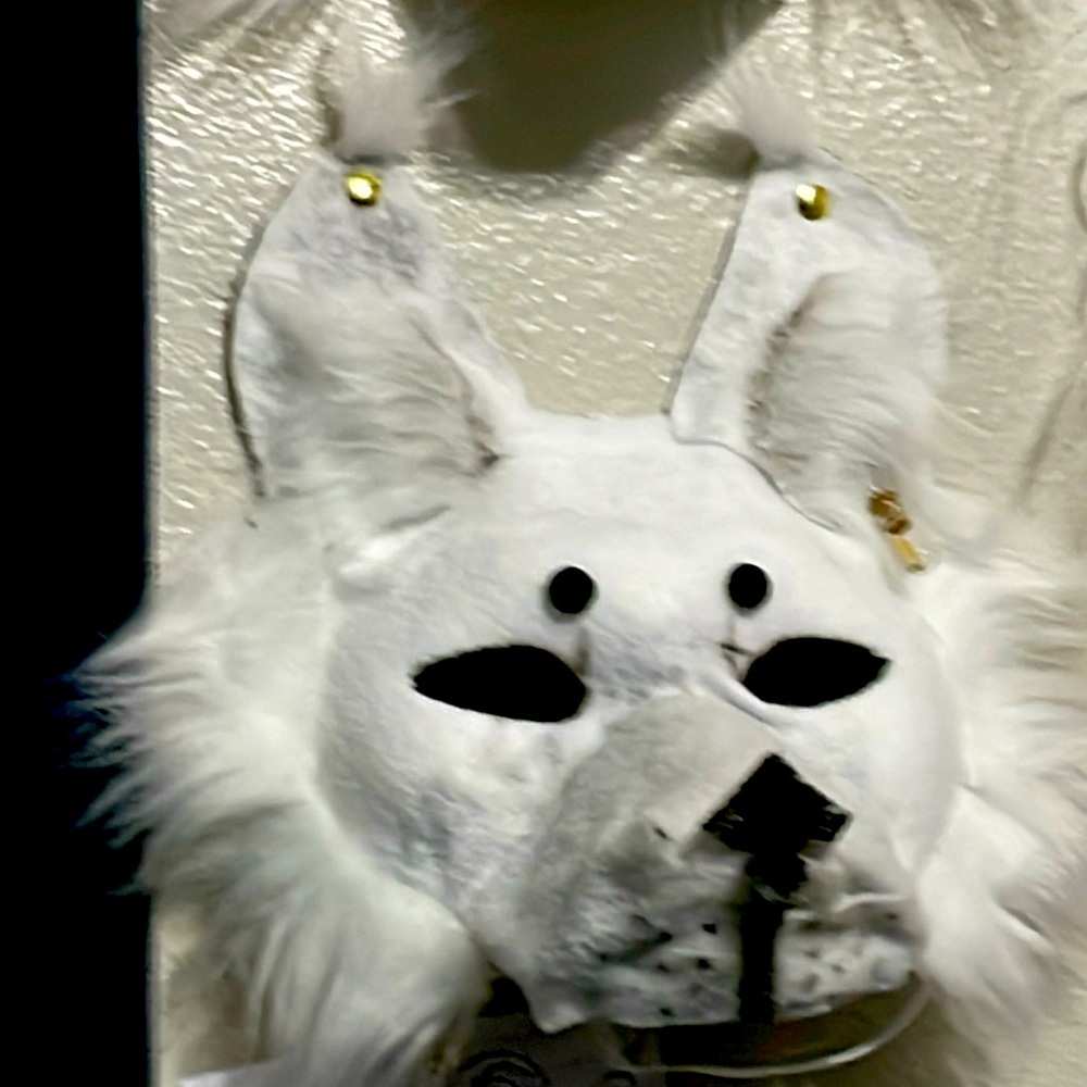 Therian mask,white husky